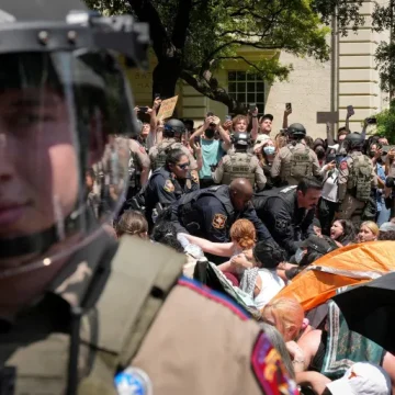 In Texas, pro-Palestine university protesters clash with state leaders