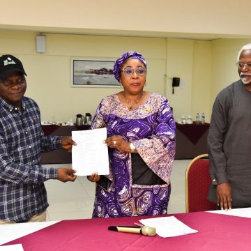 FG AND LABOUR SIGN MoU ON CONSEQUENTIAL SALARY ADJUSTMENT COMMITTEE